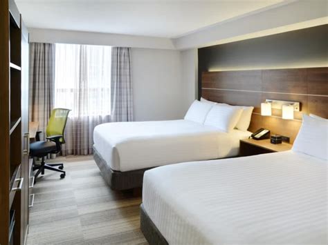 Top 10 Cheap Hotels in Toronto from CA $130 .